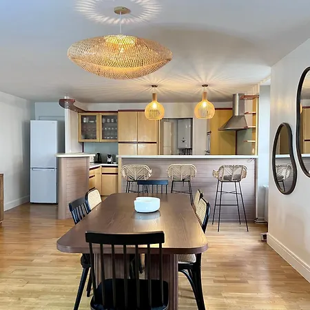 Grand Appartement Ultra Moderne Plein Centre, Plage A Pieds, Avec Parking Concarneau Exterior photo