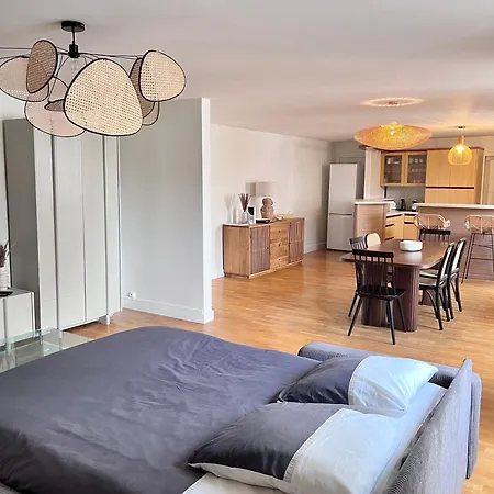 Grand Appartement Ultra Moderne Plein Centre, Plage A Pieds, Avec Parking Concarneau Exterior photo