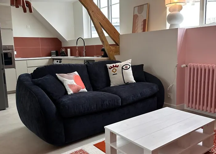 Grand Appartement Ultra Moderne Plein Centre, Plage A Pieds, Avec Parking