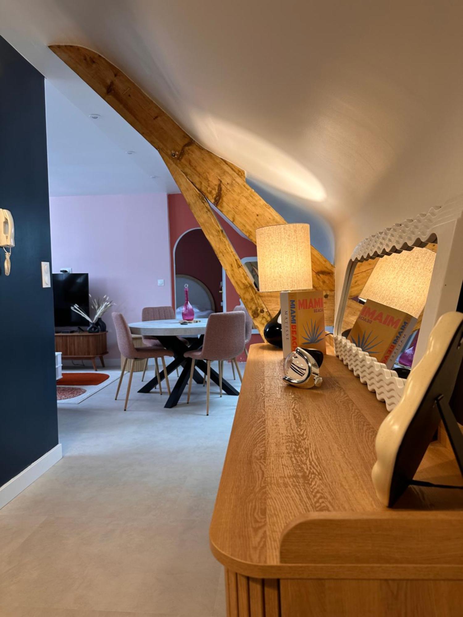 Grand Ultra Moderne Plein Centre, A Pieds, Avec Parking Apartment
